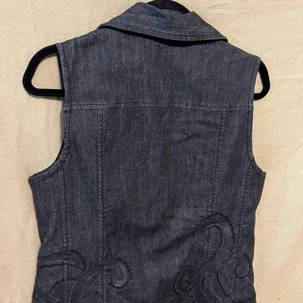 1 Chicos Black Moto Biker Chic Assymetrical Zip Vest NWOT - Picture 3 of 11